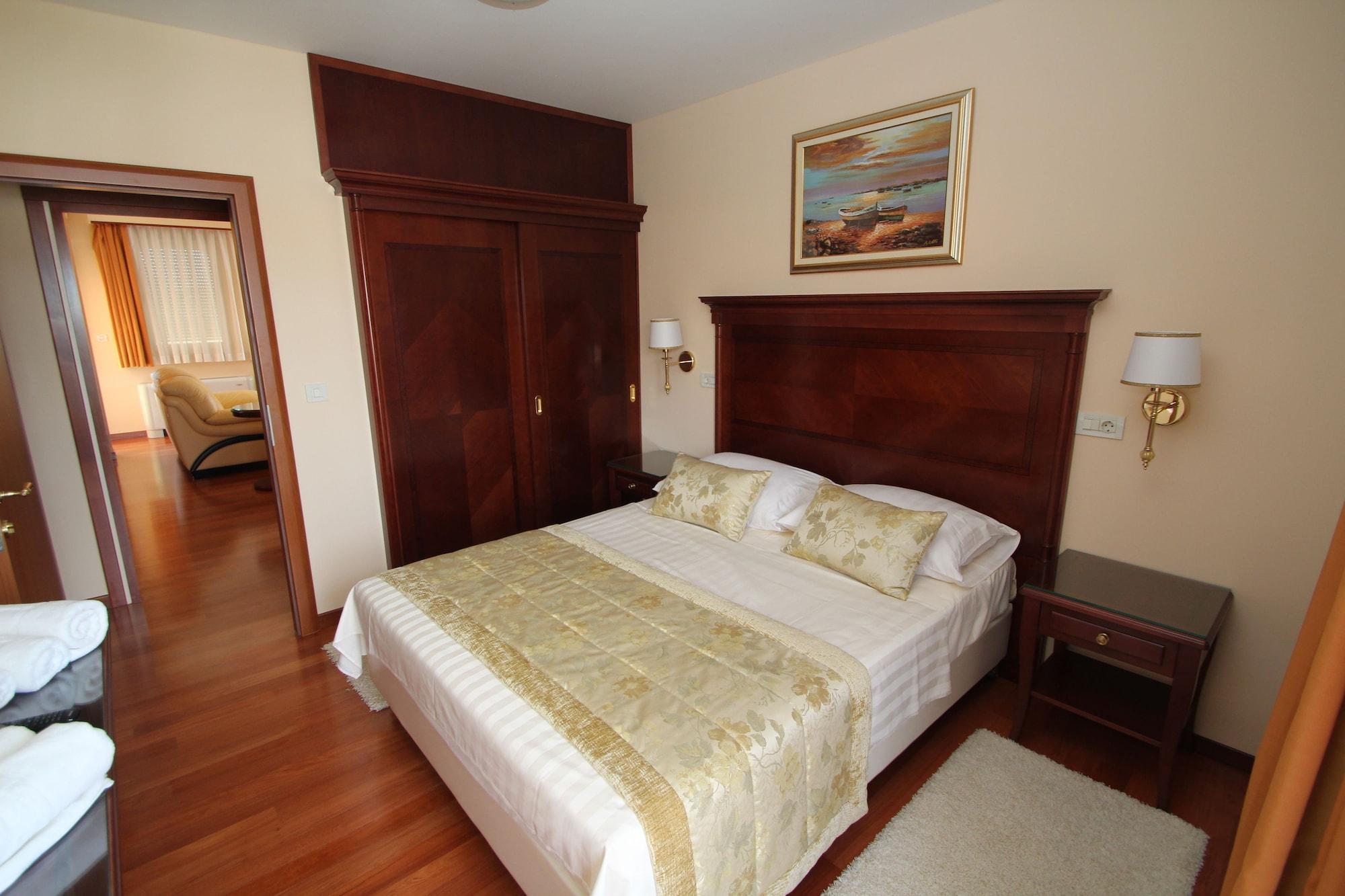 Hotel Trogir Palace Екстер'єр фото