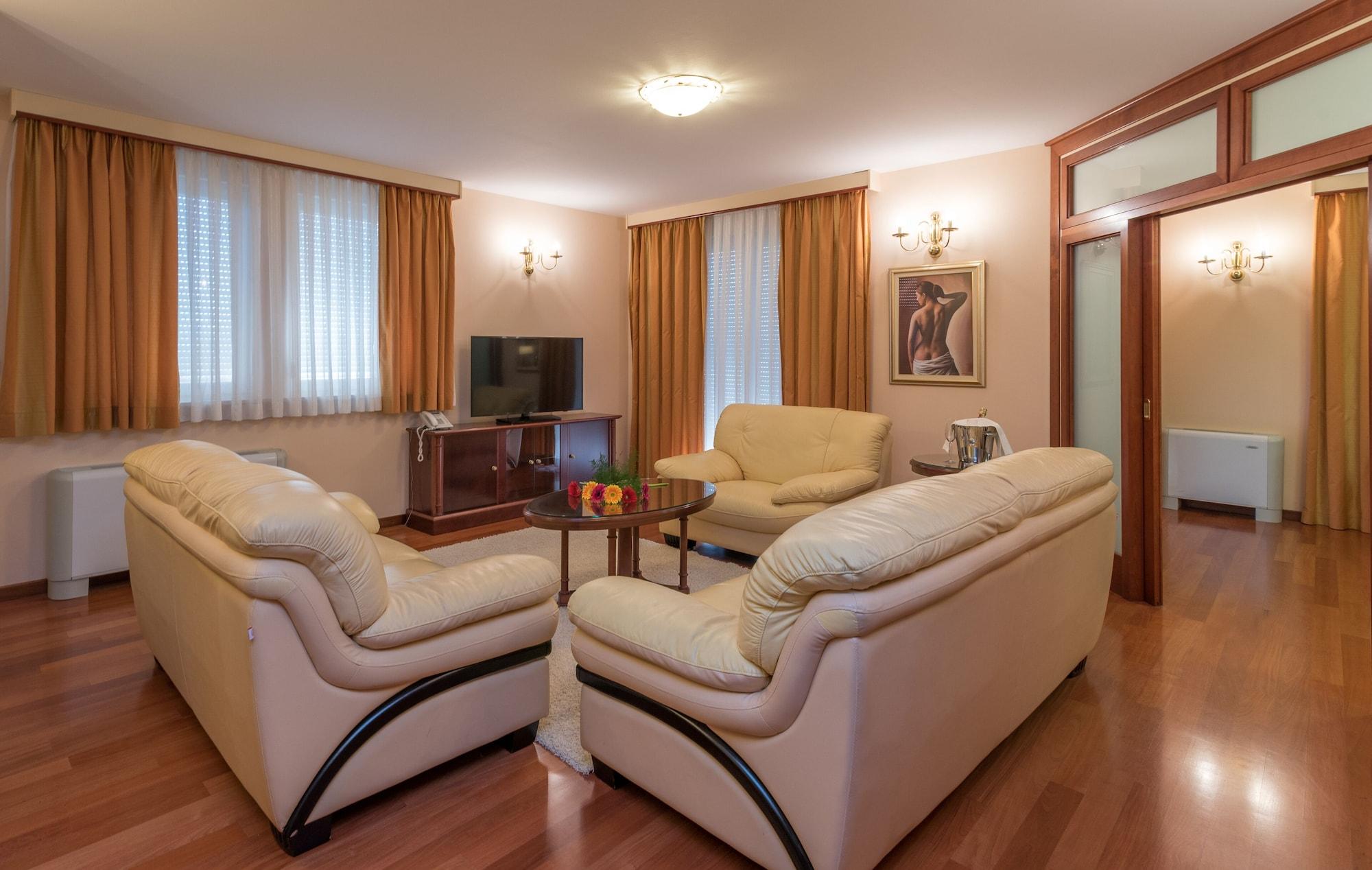 Hotel Trogir Palace Екстер'єр фото