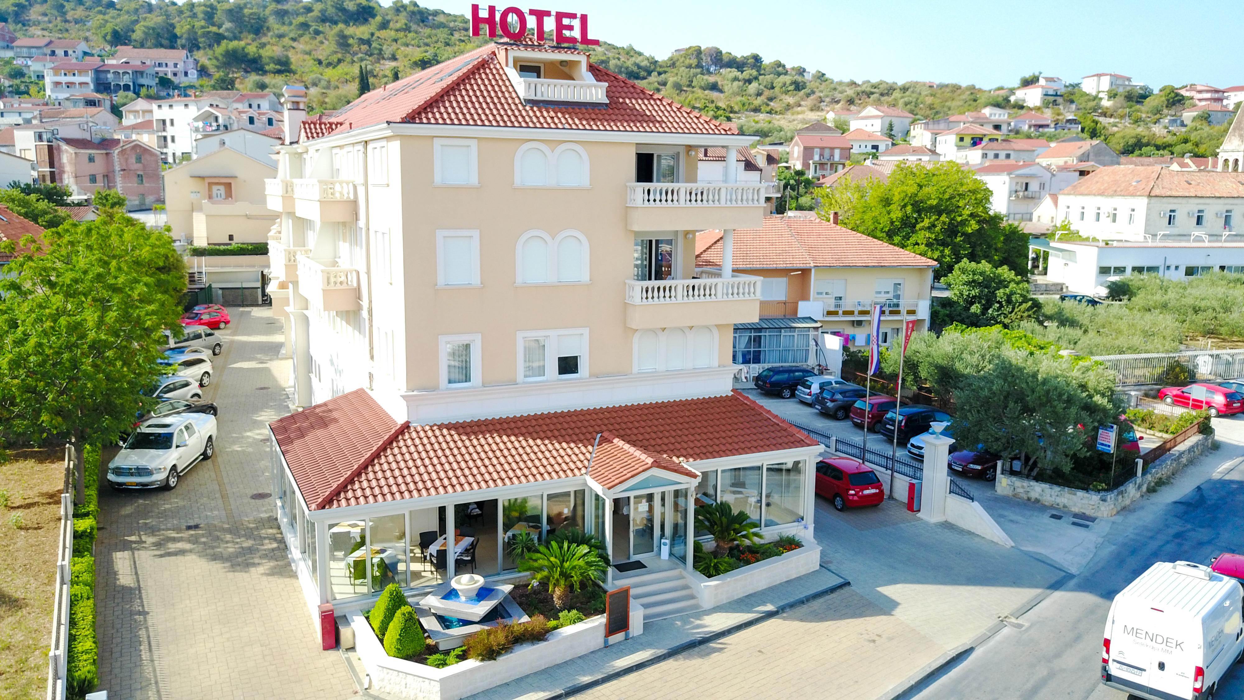 Hotel Trogir Palace Екстер'єр фото