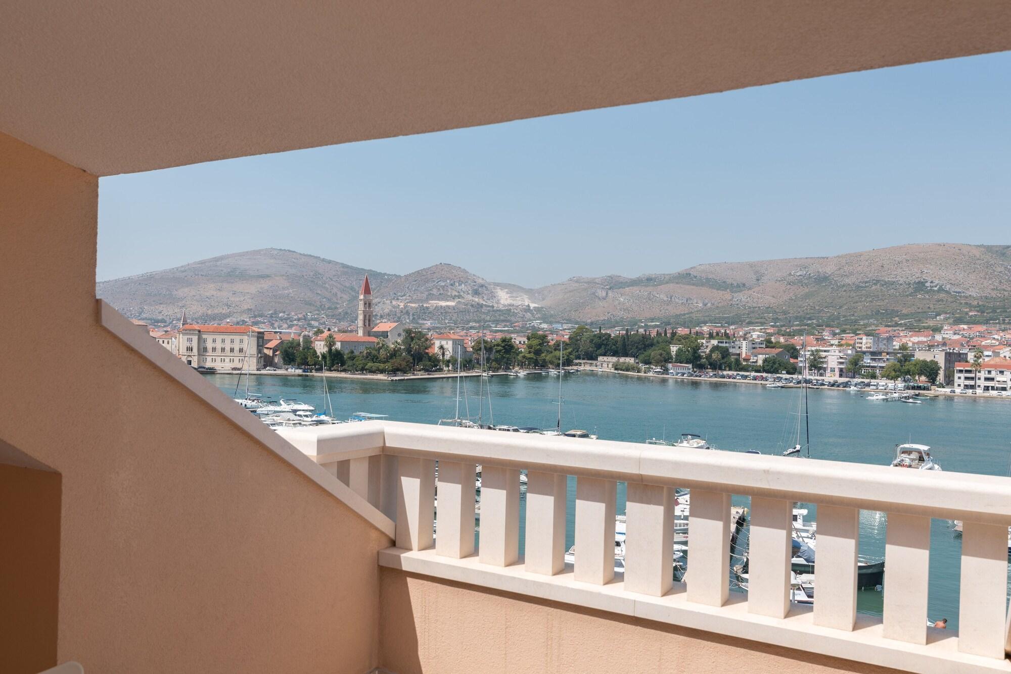 Hotel Trogir Palace Екстер'єр фото
