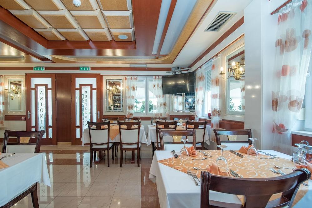 Hotel Trogir Palace Екстер'єр фото