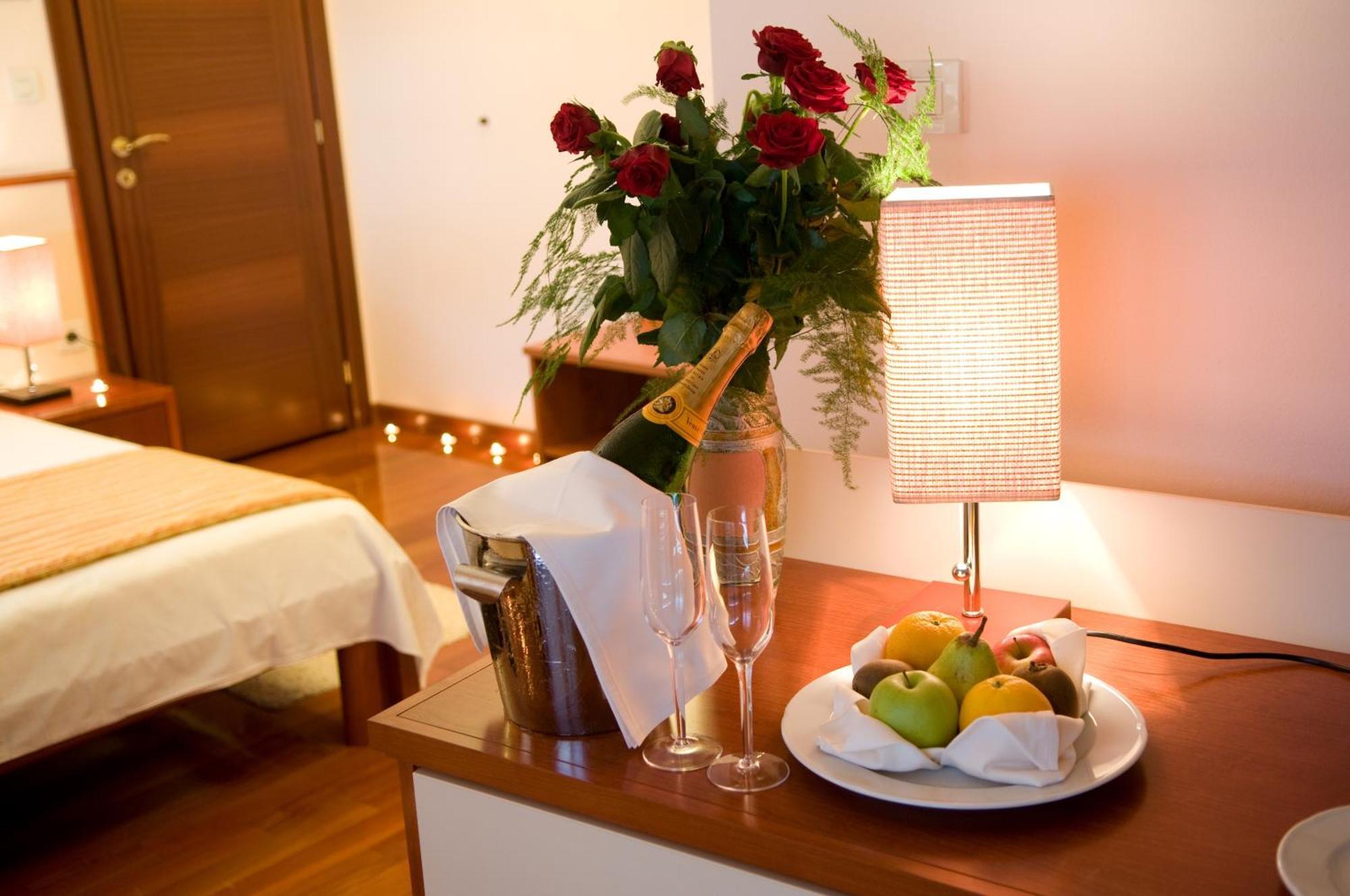 Hotel Trogir Palace Екстер'єр фото