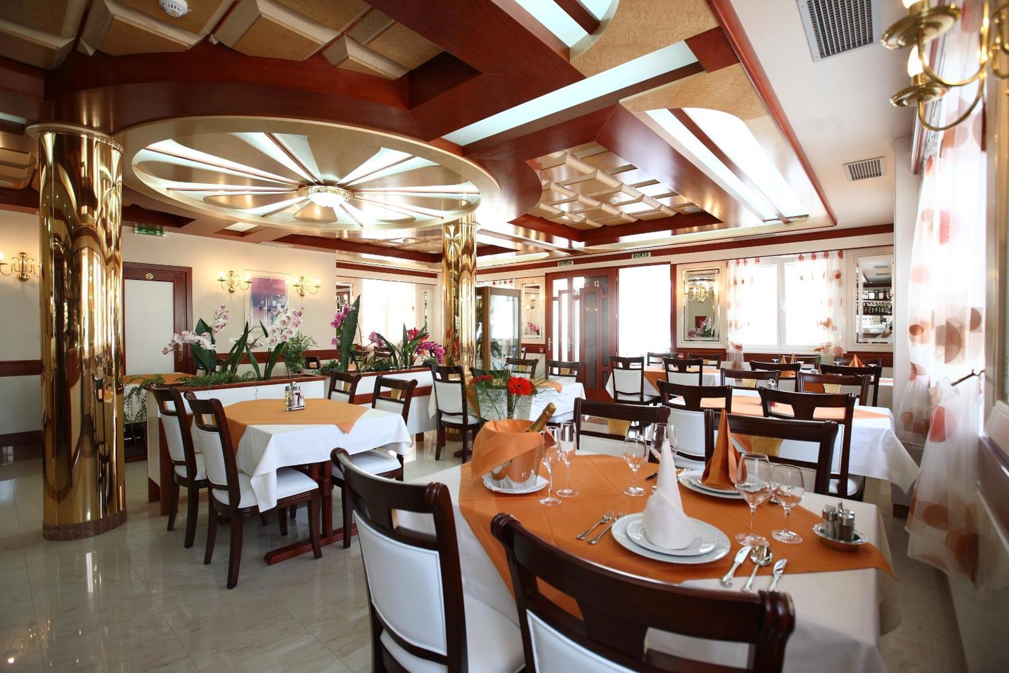 Hotel Trogir Palace Екстер'єр фото