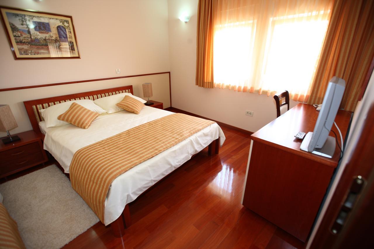 Hotel Trogir Palace Екстер'єр фото