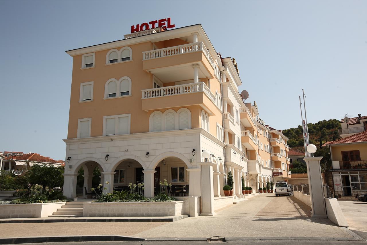 Hotel Trogir Palace Екстер'єр фото