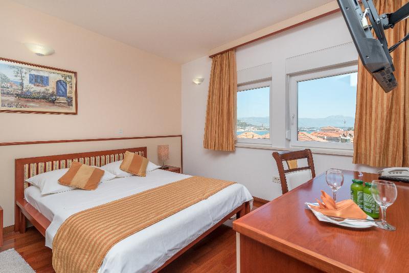 Hotel Trogir Palace Екстер'єр фото